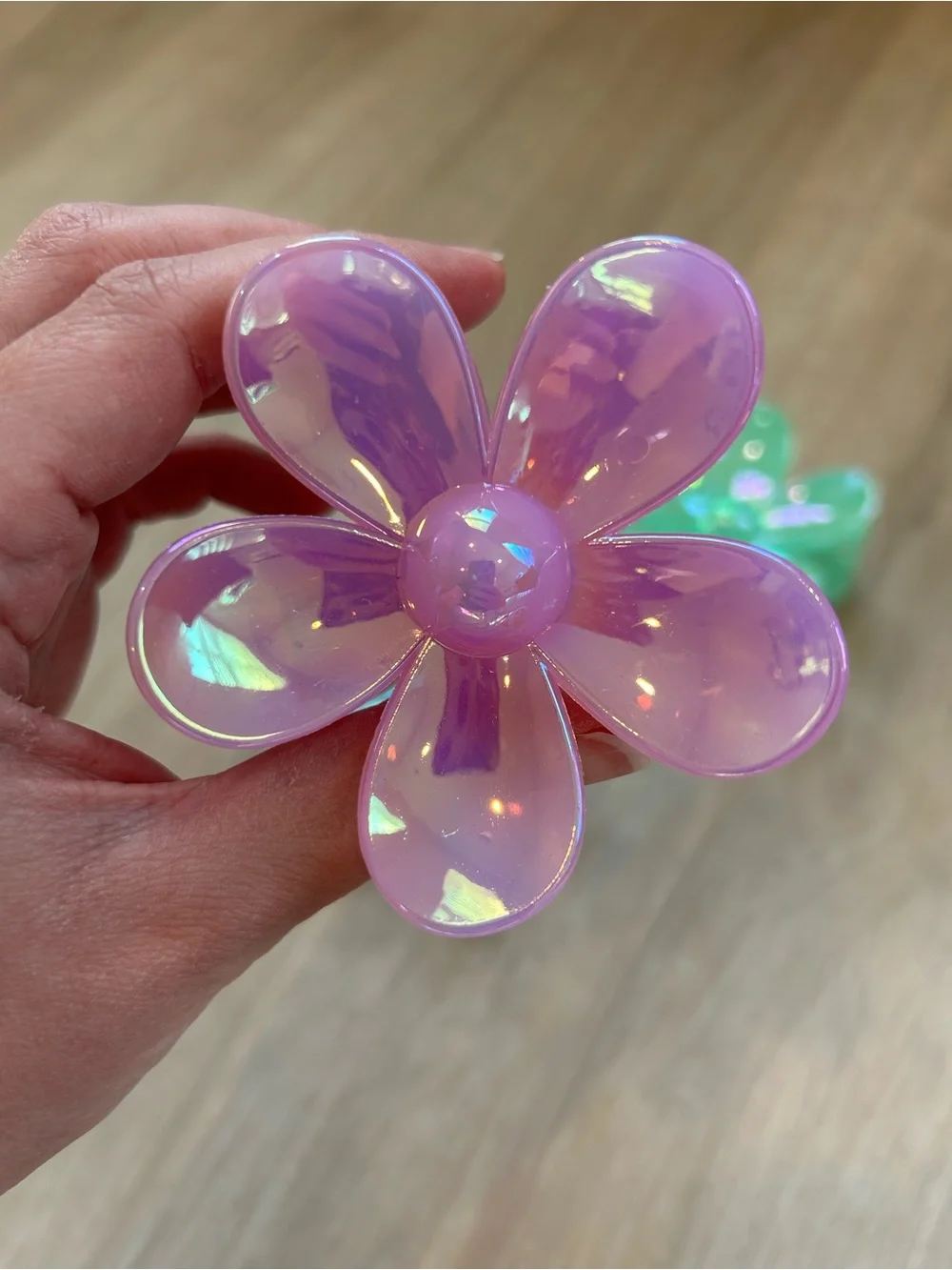 Set of 3 Iridescent Flower Hair Clips 🩵🩷💚